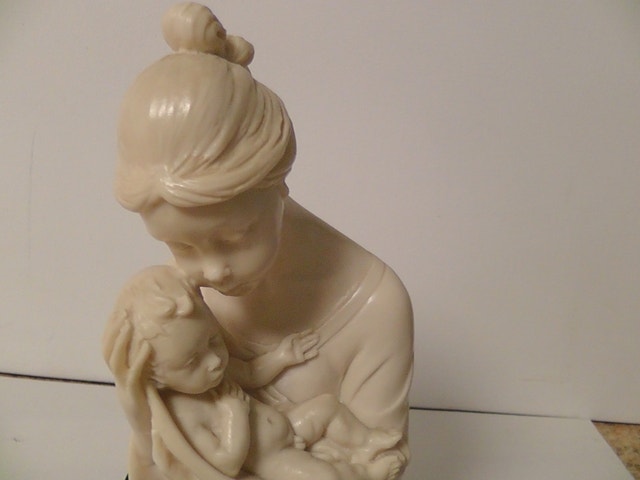 Amilcare Santini Mother and Child Marble Statue - photo 2