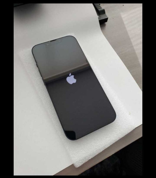 iPhone 14 128GB Unlocked - photo 2