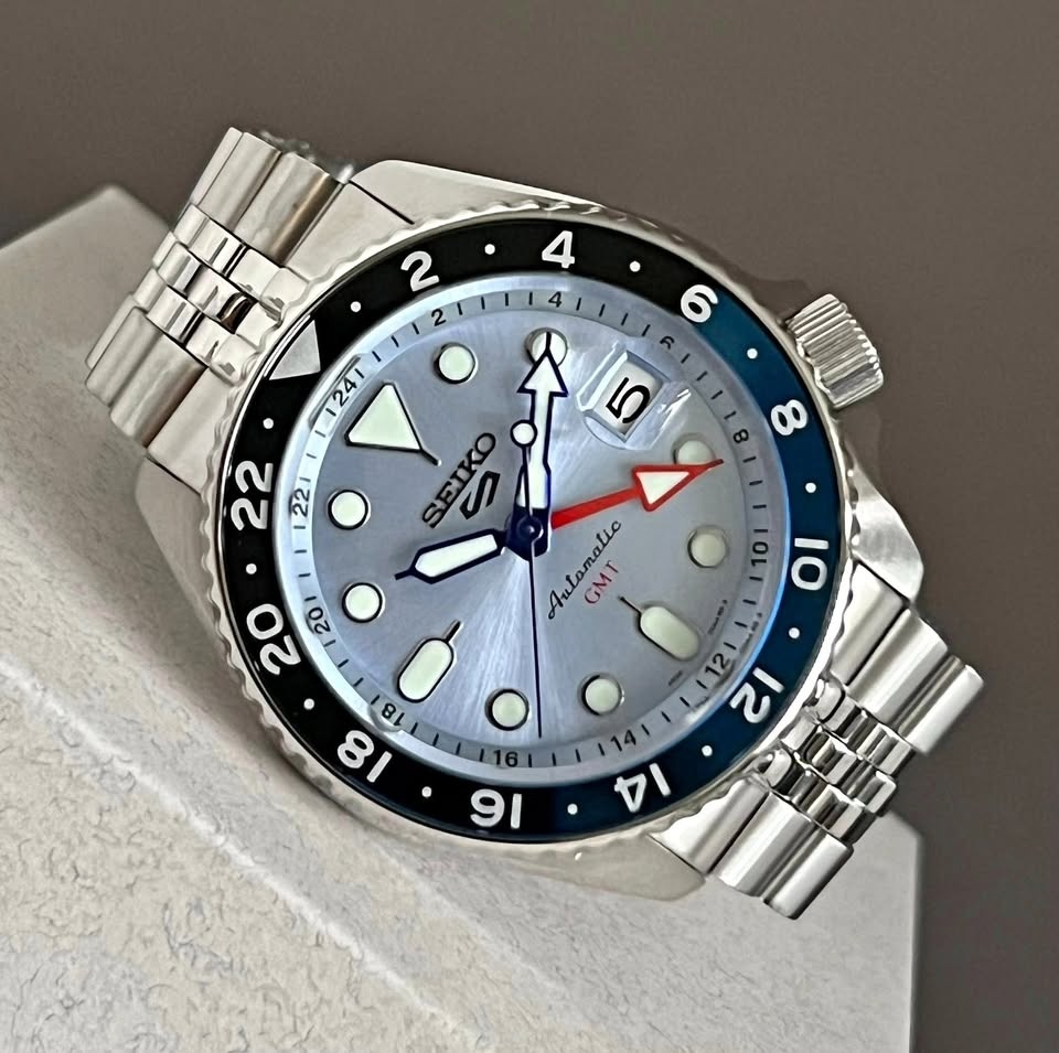 Seiko Men's 5 Sports GMT Automatic Watch (SSK029K1) NEW