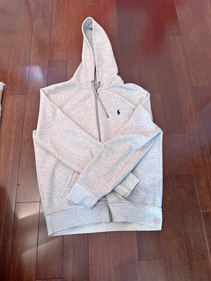 Men’s Polo Zip Up Medium