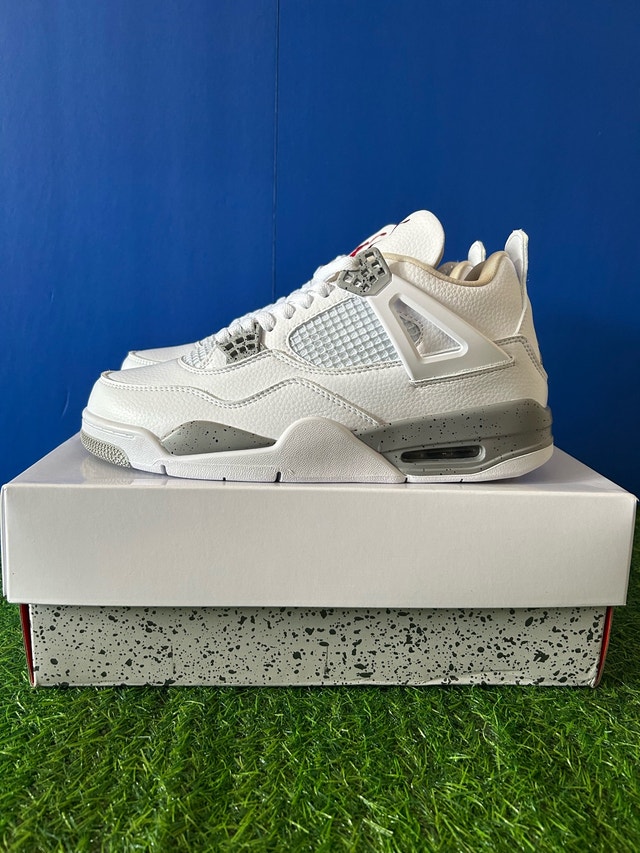 Jordan 4 White Oreos - All sizes