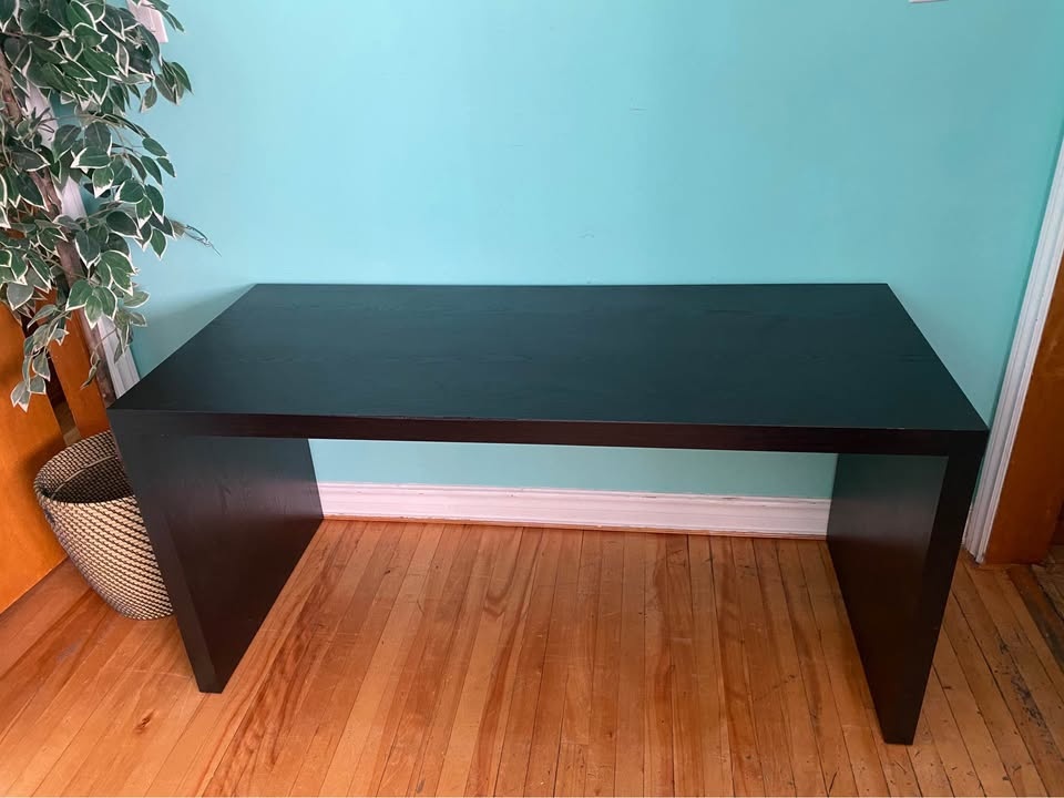 FREE DELIVERY: XL Desk $70 (HRM) - photo 3