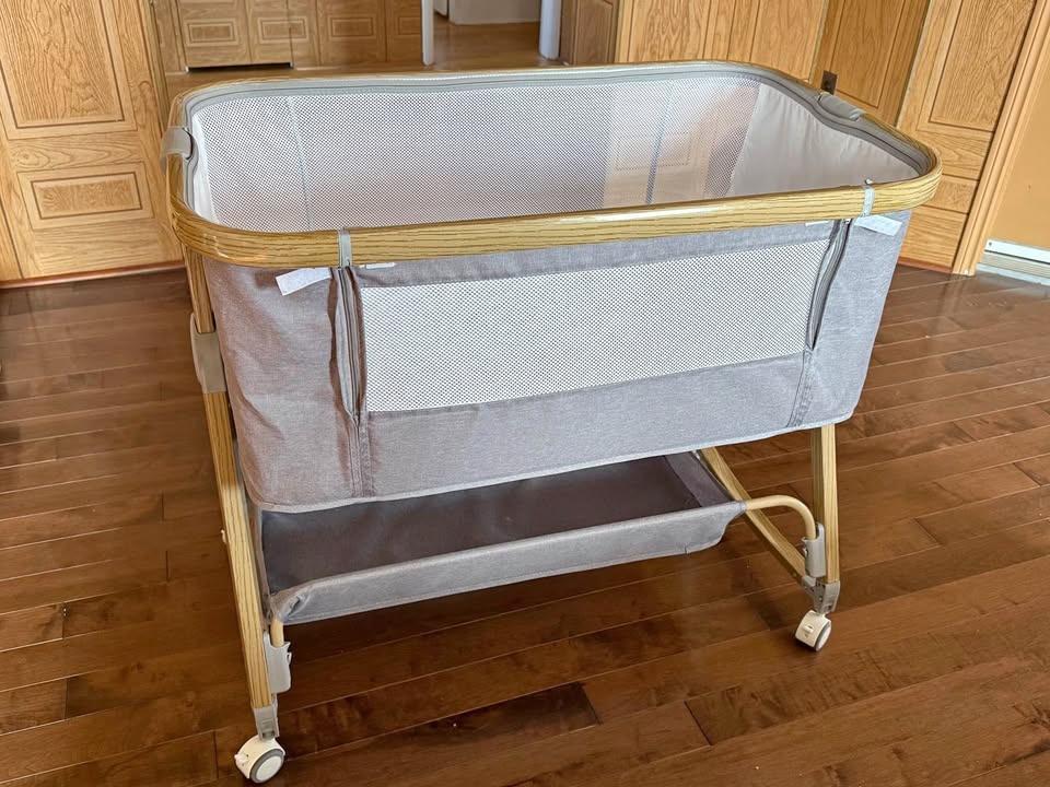 Baby Bassinet Bedside Sleeper - 3 in 1 Bassinets