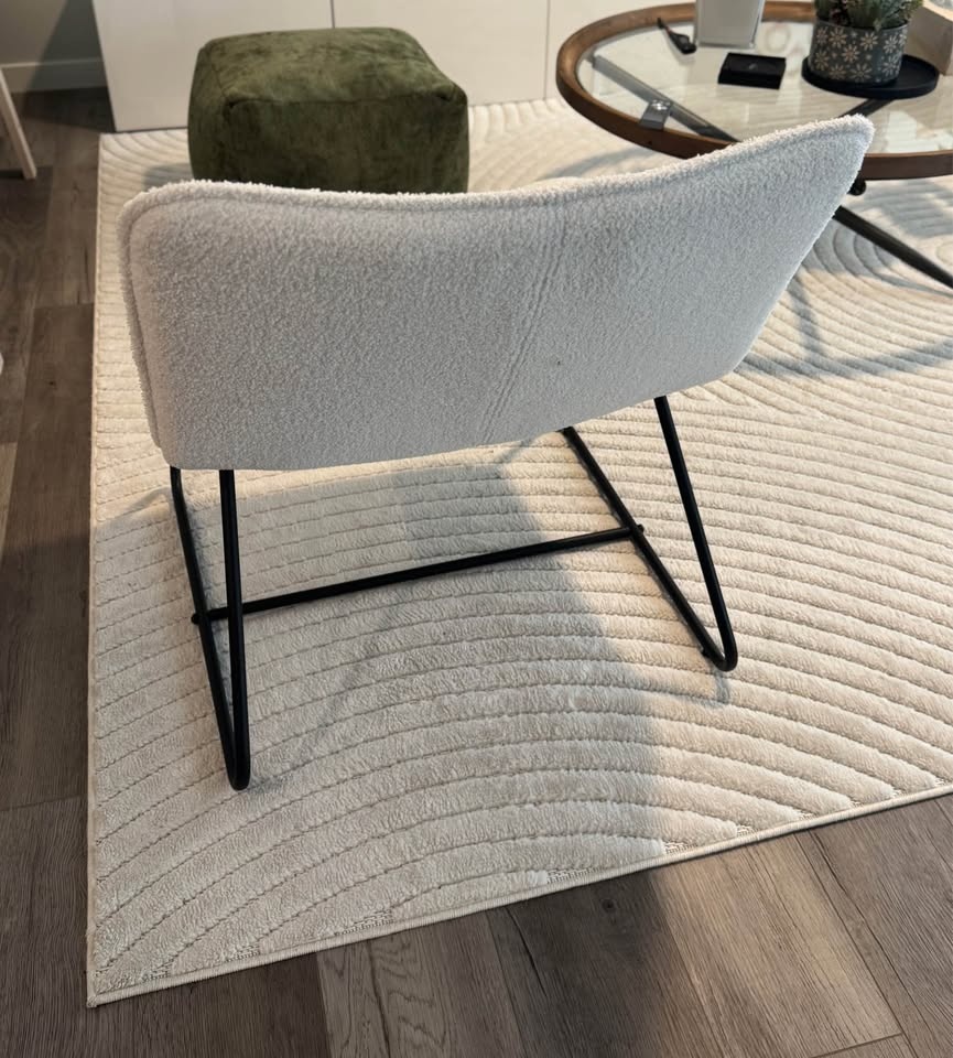 White Lounge Accent Chair - photo 4