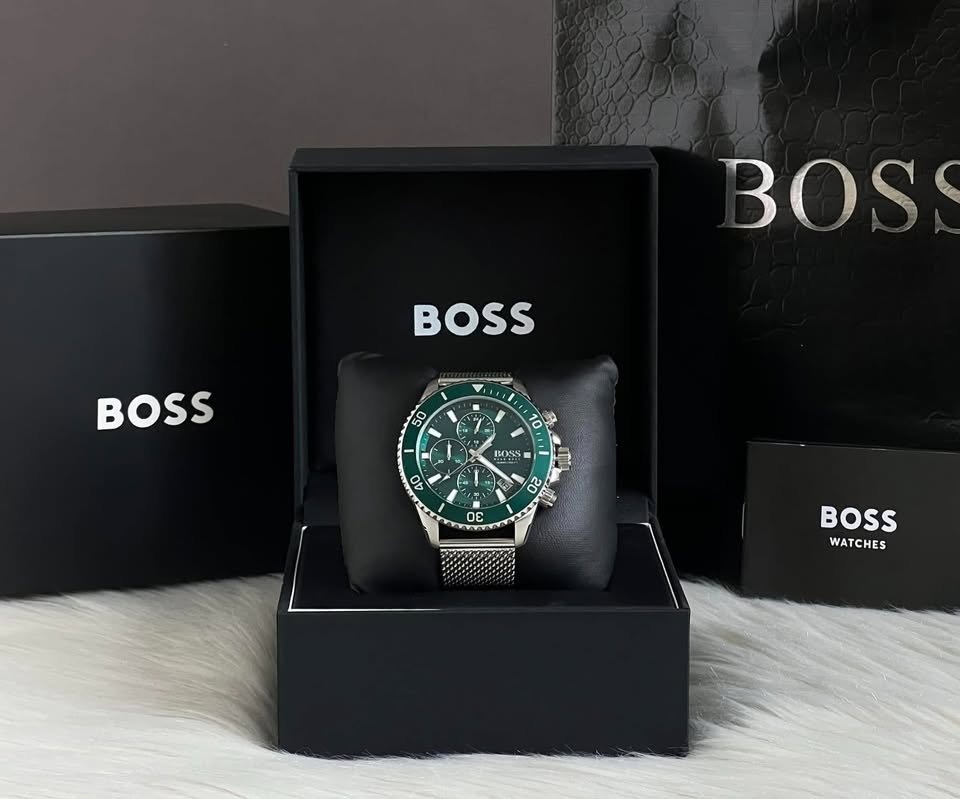 Hugo Boss Men’s Admiral Green Face Watch NEW - photo 4