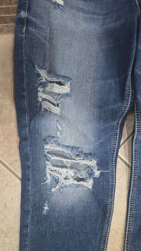 Silver Jeans Ripped Distressed Raw Hem W39/L25 - photo 3