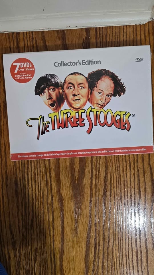 The Three Stooges Collector's Edition 7-DVD Set - photo 4
