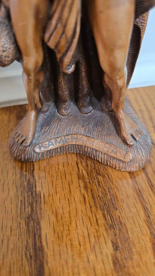 Hawaiian King Kamehameha I Statue Figure - photo 4