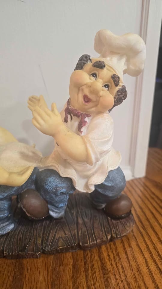 Two Happy Chef Figurine - photo 3