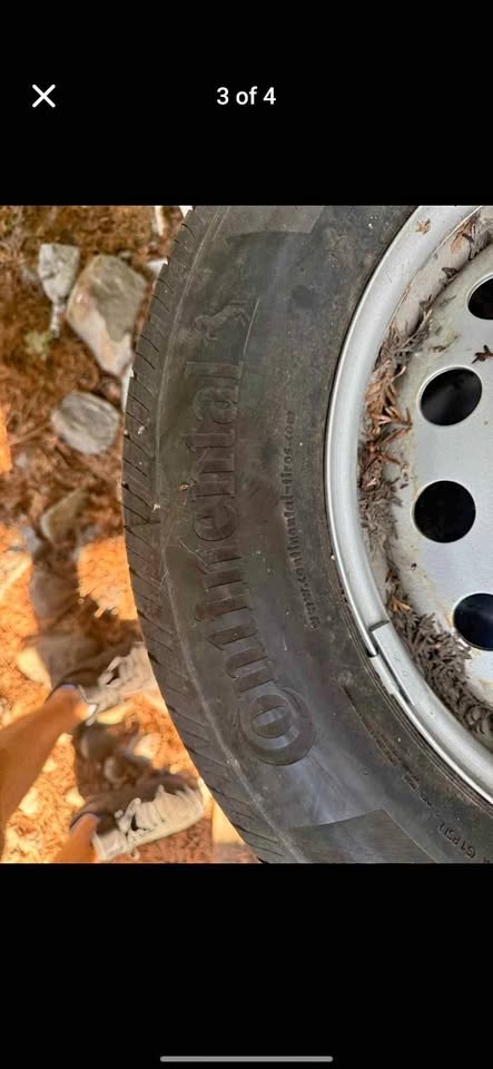 Set of 4 Continental 225/65R17 Tires w/ Rims - photo 2