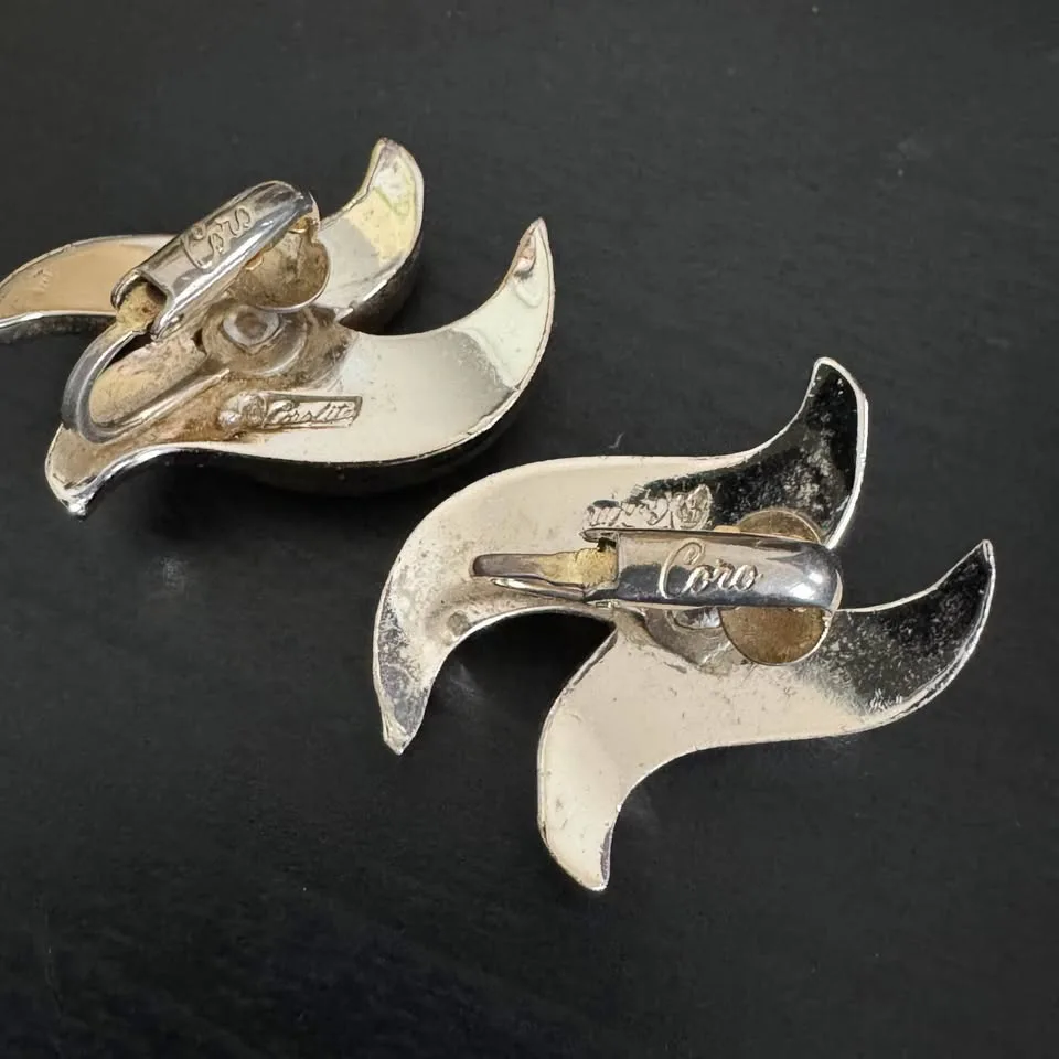 1950s Signed Coro Set Necklace + Earrings image indicator(6)