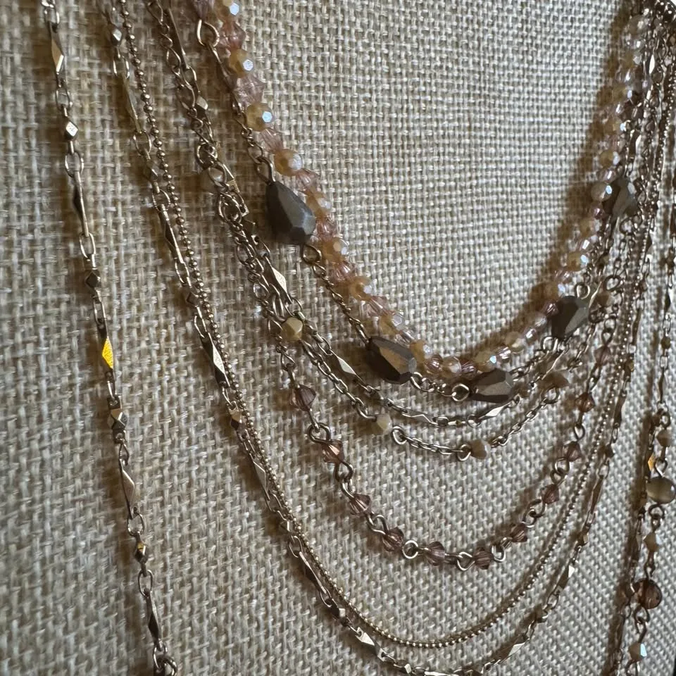 Elegant Beaded Crystal Necklace image indicator(6)