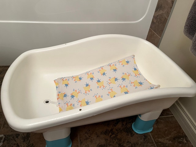 Baby Bathtub and sling seat
