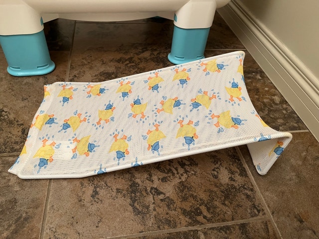 Baby Bathtub and sling seat - photo 2