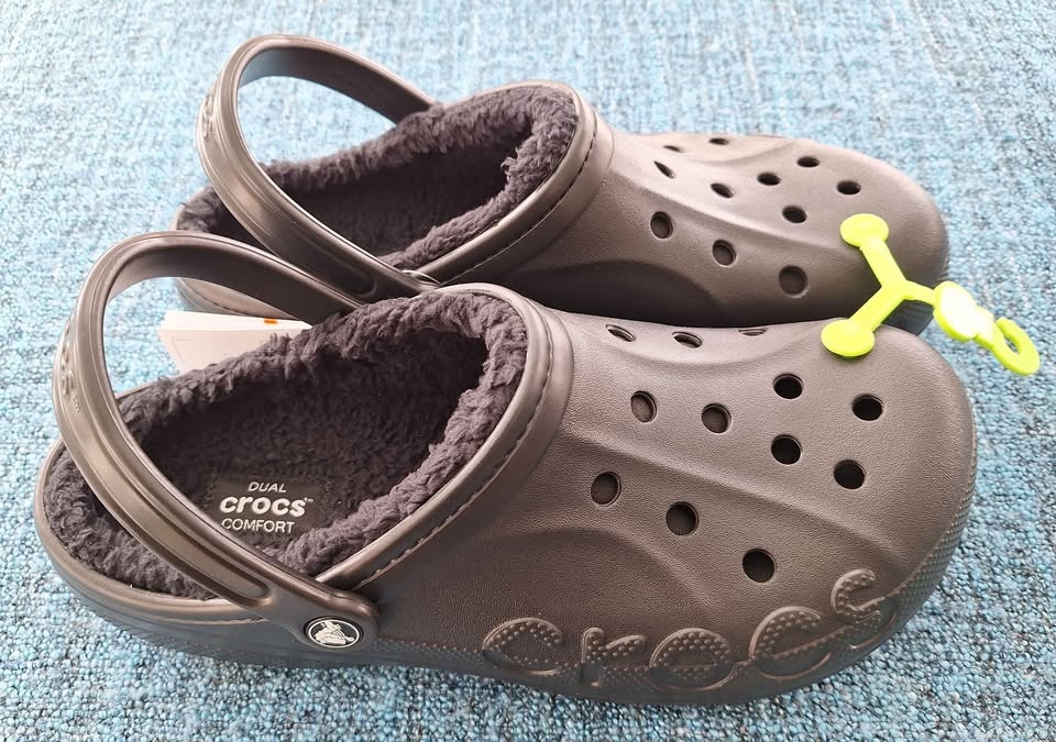 Men's Size 11 Crocs - 2 Pairs Lined Clogs - photo 3