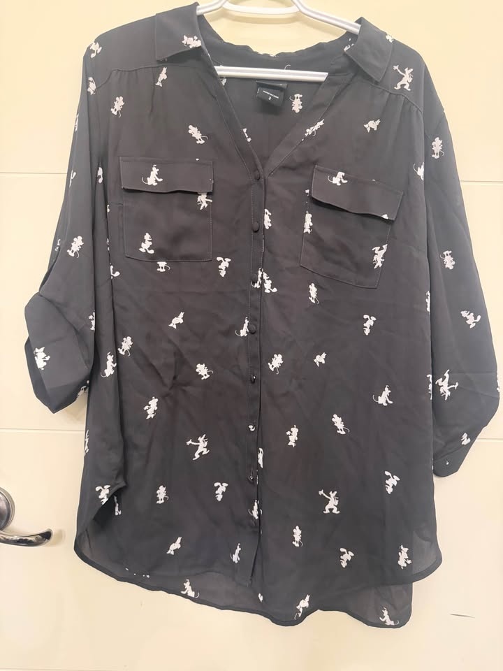 Torrid Disney Mickey Mouse & Friends Blouse Size 2 (18-20) - photo 4