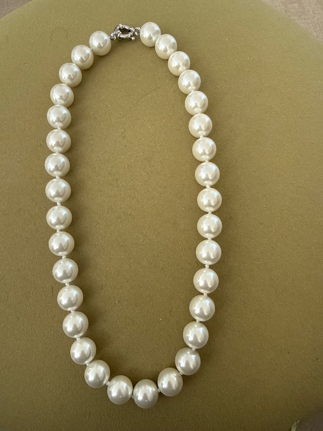 Pearl Necklace - photo 2