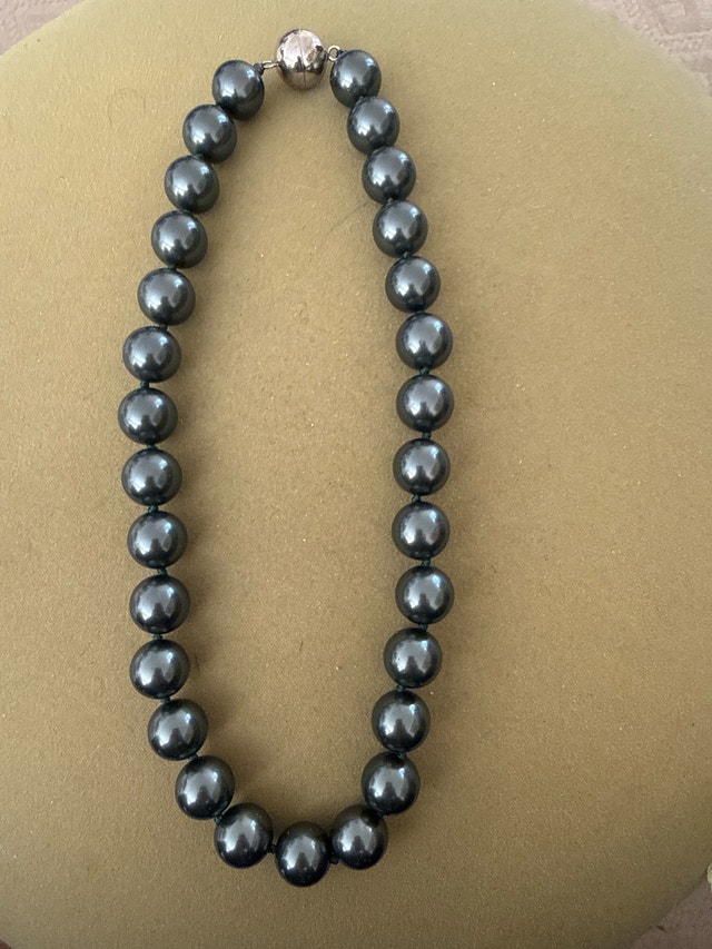 Pearl Necklace - photo 2