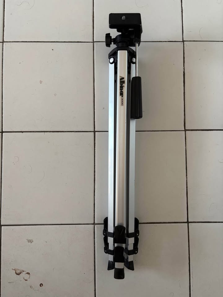 Camera Tripod - photo 4