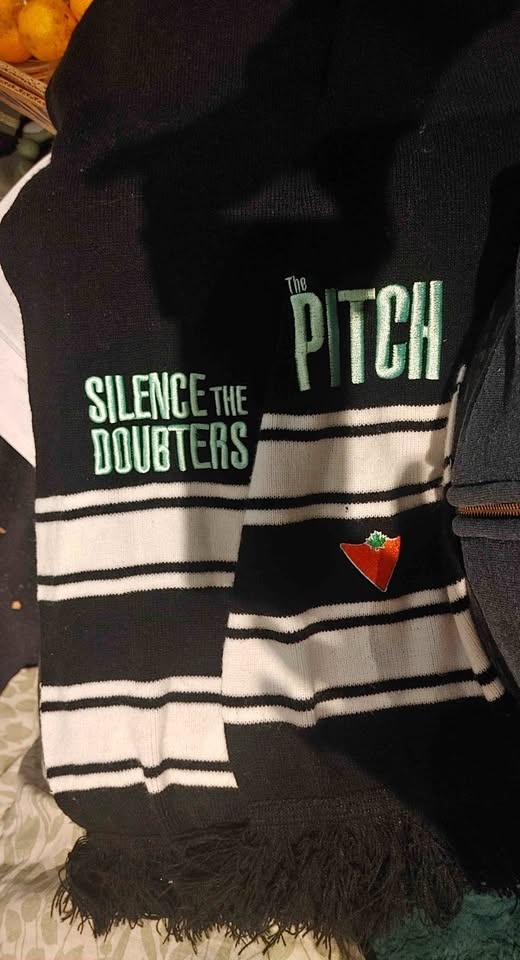 🧡Scarf. - Silence the Doubters. Canadian Women's Soccer