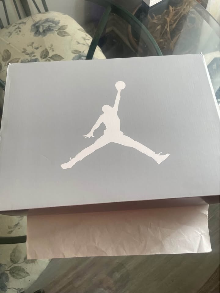 Jordan Retro 5 Wolf Grey - photo 3