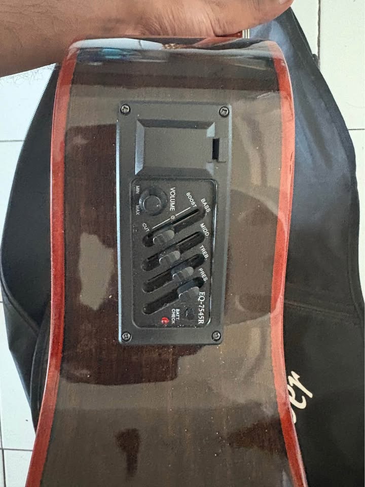 Orchestra Guitar - Mahogany Top Cutaway - photo 4