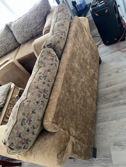 Sofa Set 3+2 Seater with Free Wooden Coffee Table - photo 3