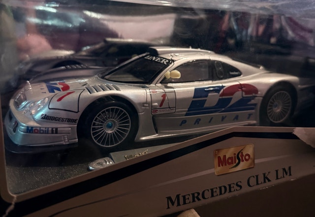 Maisto 1:18 Scale Mercedes CLK LM - photo 4
