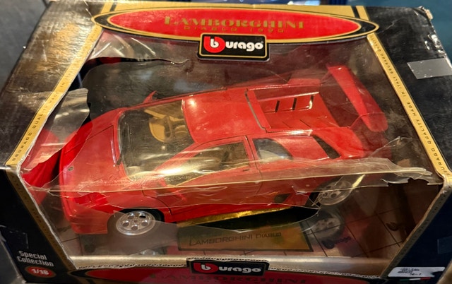 1:18 Bburago Lamborghini Diablo 1990 - Made in Italy - Boxed - photo 4