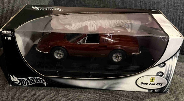 Hot Wheels 1:18 Ferrari Dino 246 GTS Diecast