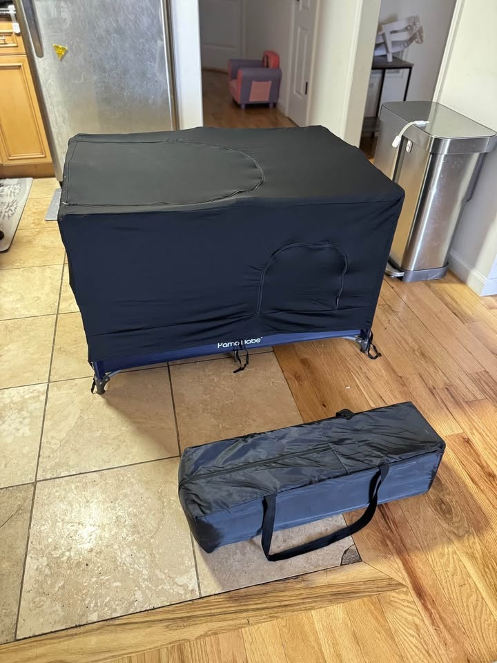 Portable Baby Travel Crib / Playpen with Blackout Cover - photo 4