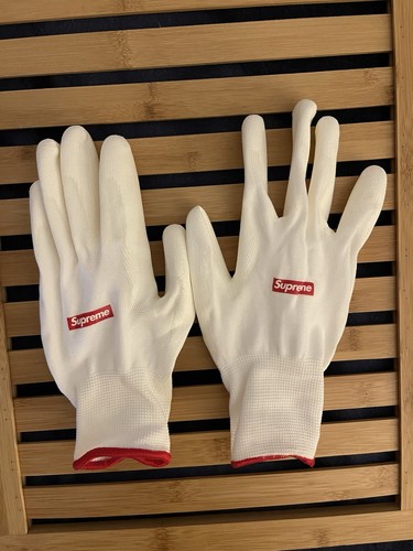 Supreme FW20 Rubberized Gloves IN HAND 100% Authentic