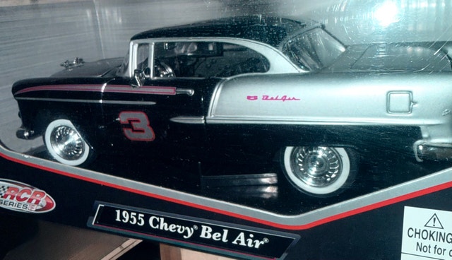 Motor Max 1:24 Scale 1955 Chevy Bel Air - photo 3