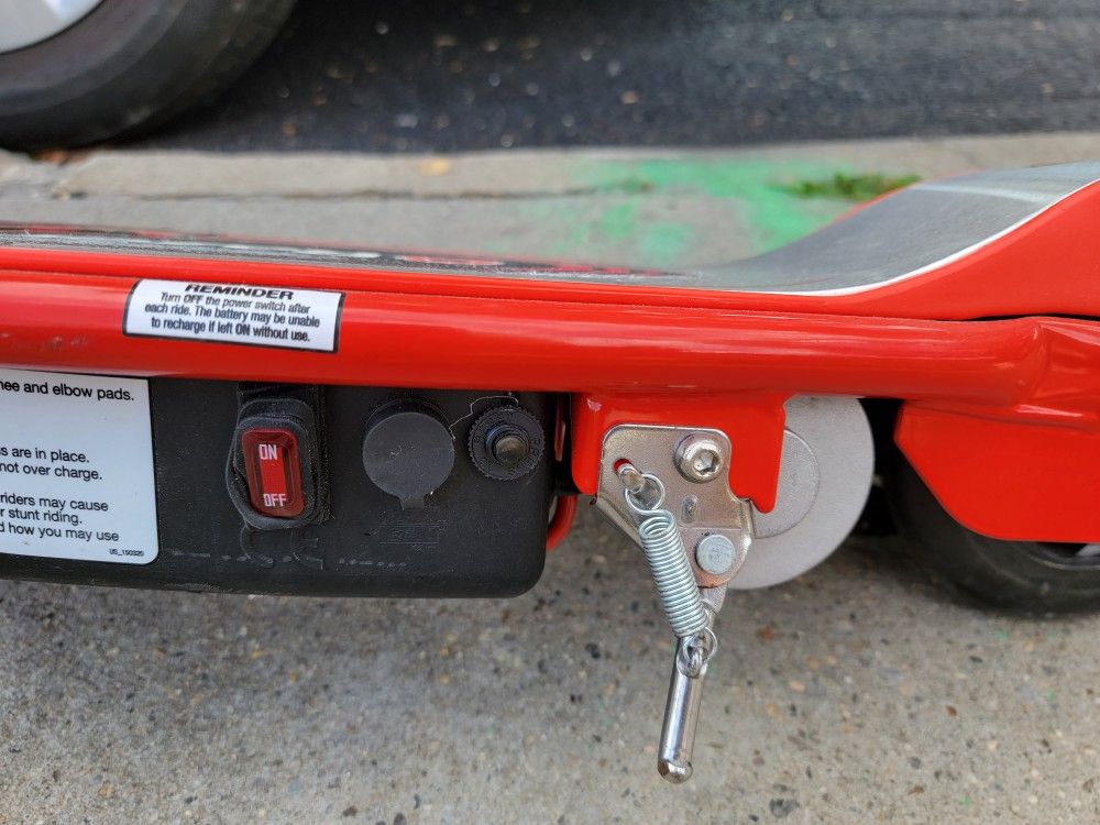 ❤️  Razor E100 Kids Electric Scooter - Red - photo 3