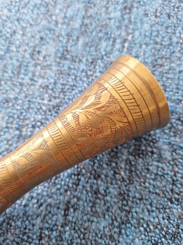 Vintage Brass / Bronze Vase - photo 2