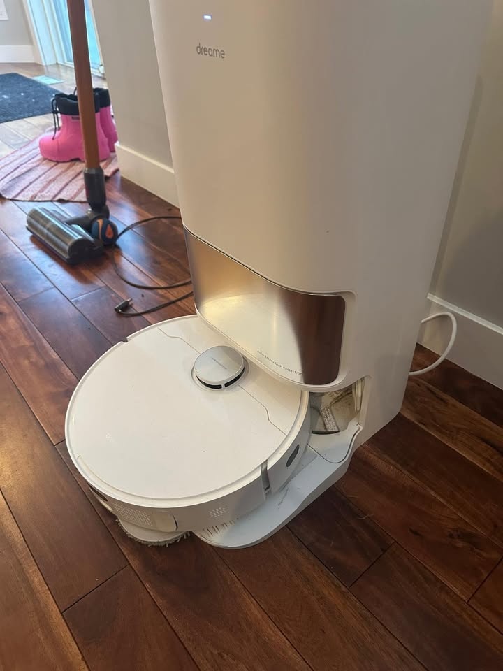 2x Dreame L10s Ultra Robot Vacuums - Like New ($250 each) - photo 2