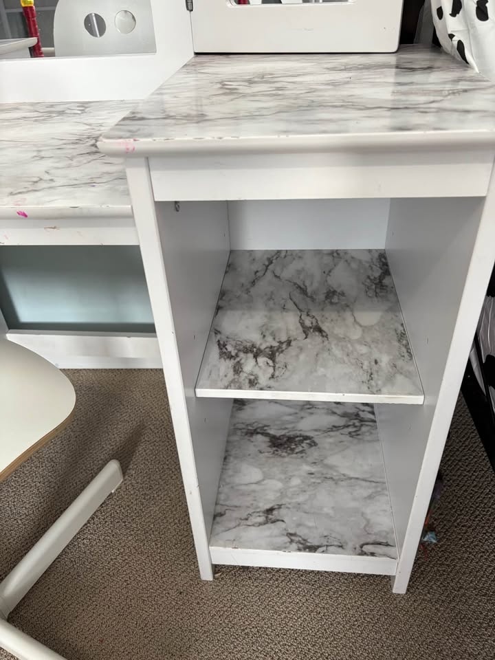 Kidkraft Vanity with mirror and chair - photo 3
