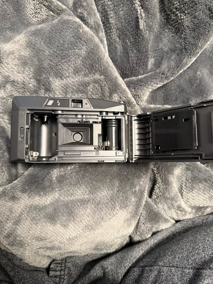 Olympus Trip AF Super 35mm Film Camera - photo 4
