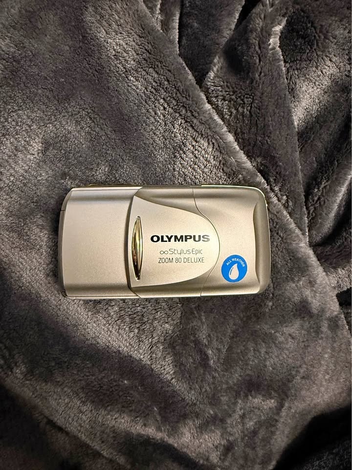 Olympus Stylus Epic Zoom 80 Deluxe film camera