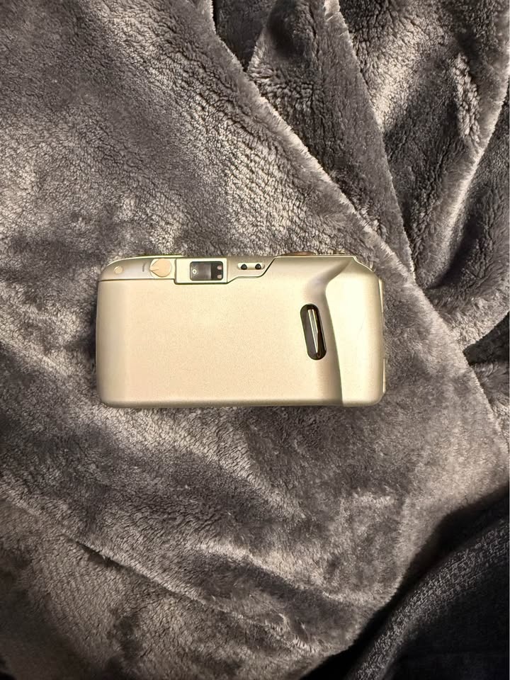 Olympus Stylus Epic Zoom 80 Deluxe film camera - photo 3