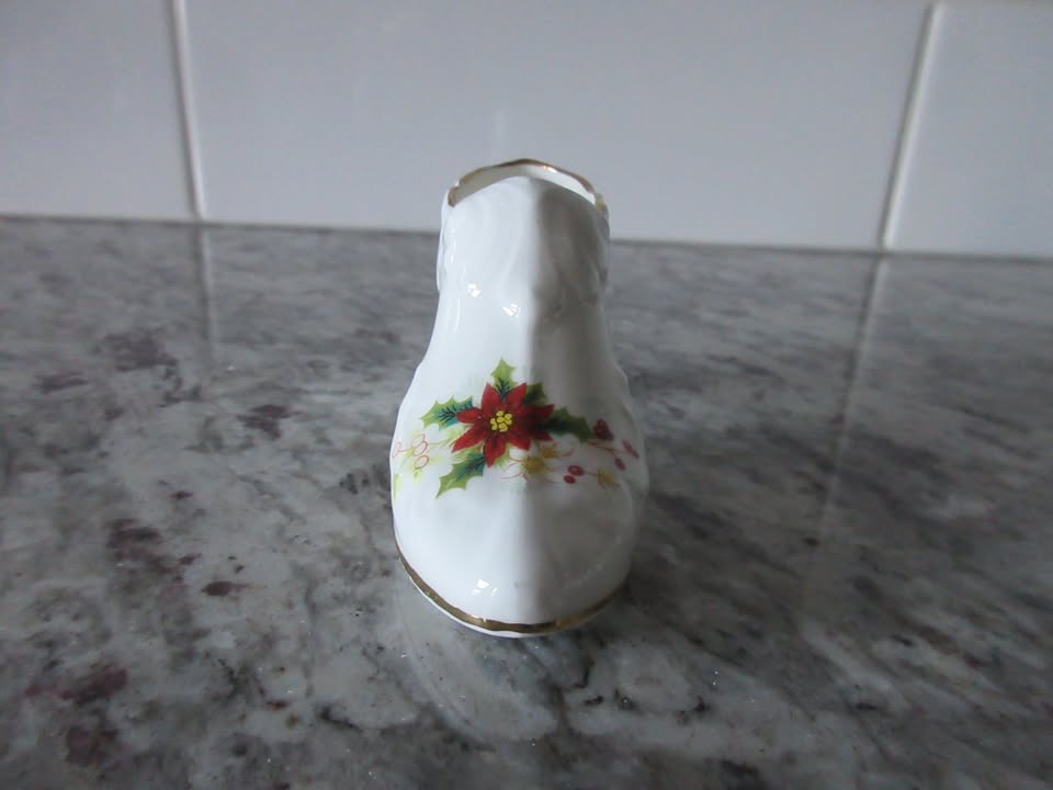 Royal Albert "Poinsettia" Shoe - photo 3