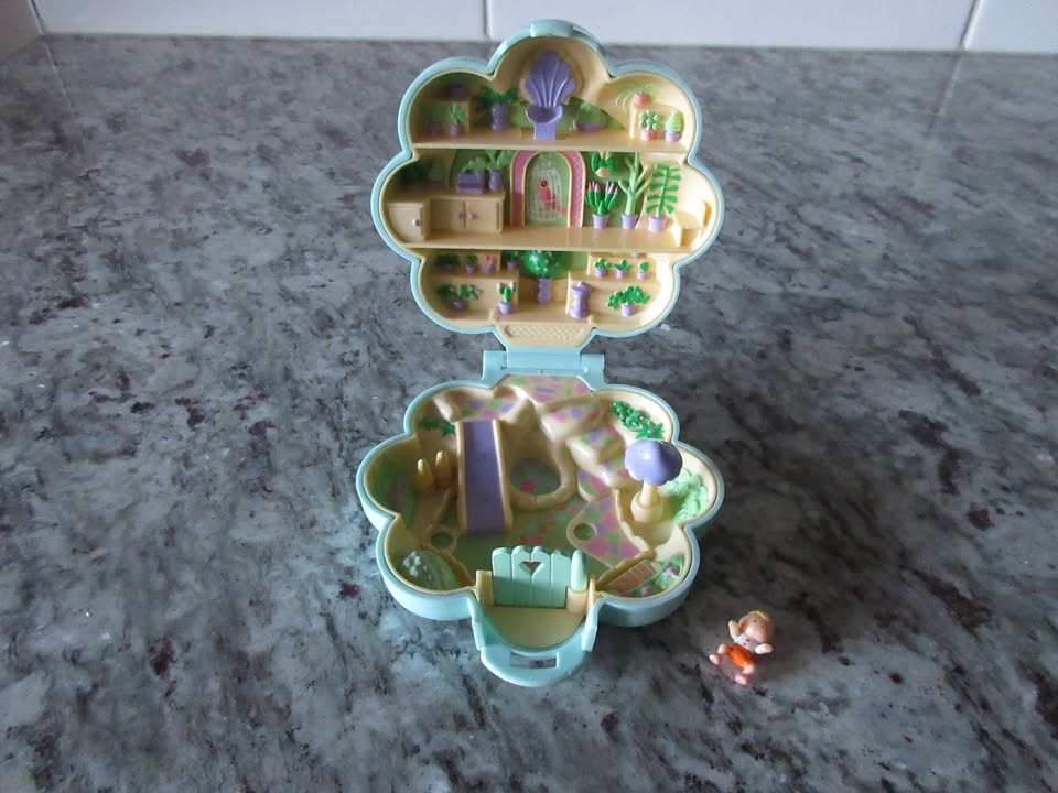 Random Polly Pocket Replacement Pieces - photo 2