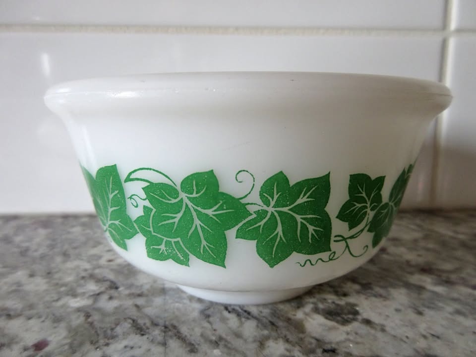 Vintage Hazel Atlas Green Ivy Mixing Bowl
