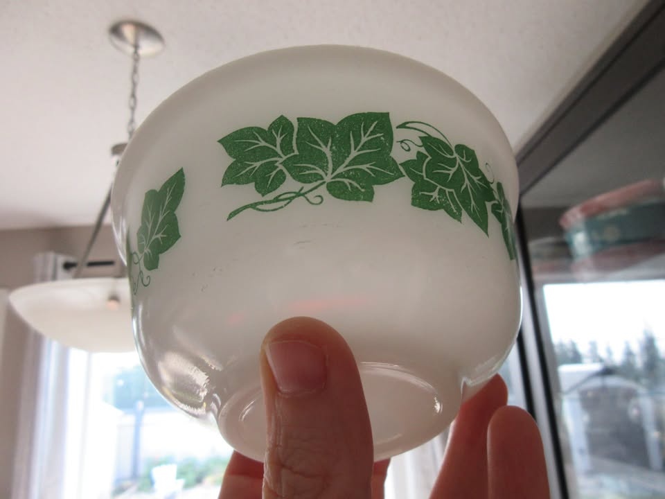 Vintage Hazel Atlas Green Ivy Mixing Bowl - photo 5