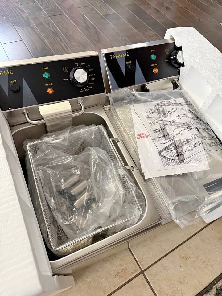 Commercial Deep Fryer - 2x6.35QT Baskets