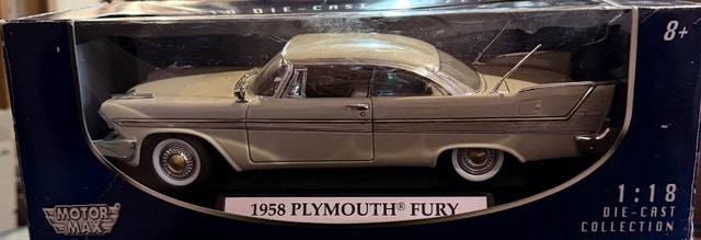 Motor Max 1:18 Scale 1958 Plymouth Fury