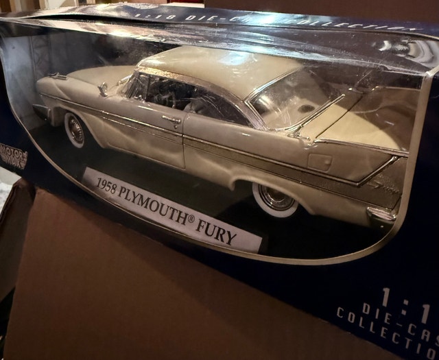 Motor Max 1:18 Scale 1958 Plymouth Fury - photo 2