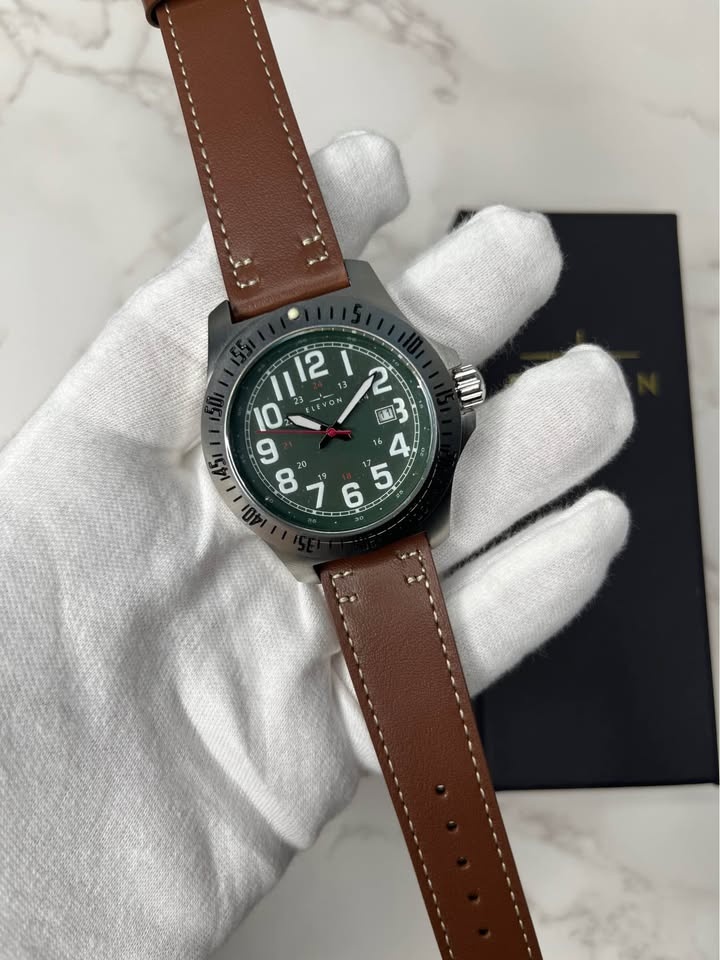Elevon Aviator Men's Watch Green Dial Brown Leather Strap - photo 3
