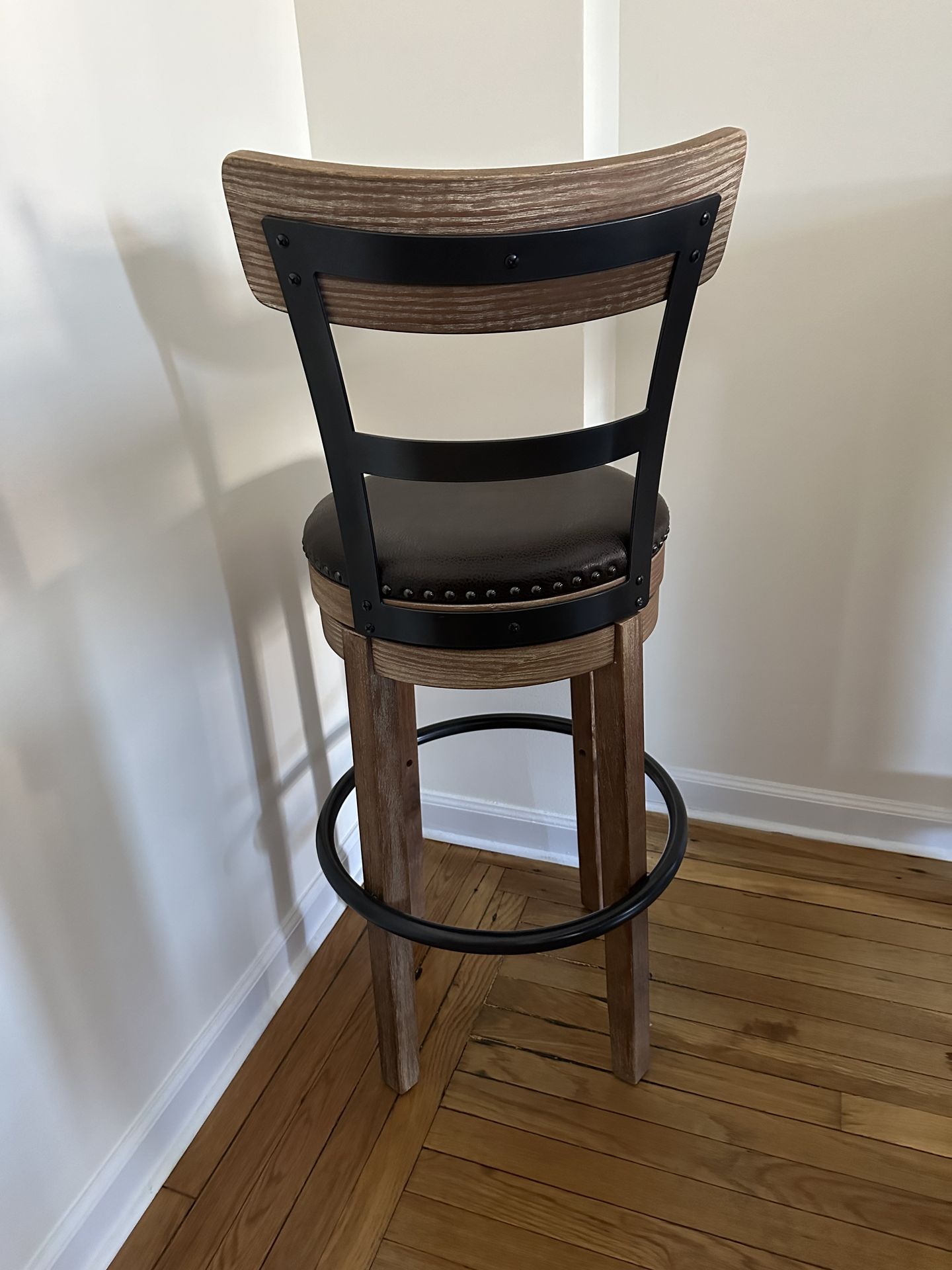 Guadeloupe Bar Height Wood Table and 4 Spinning Chairs - photo 4