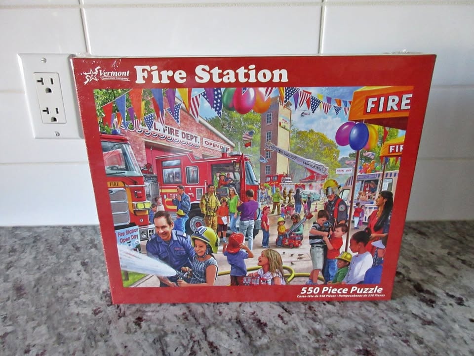 New Vermont Fire Station 550 Piece Puzzle